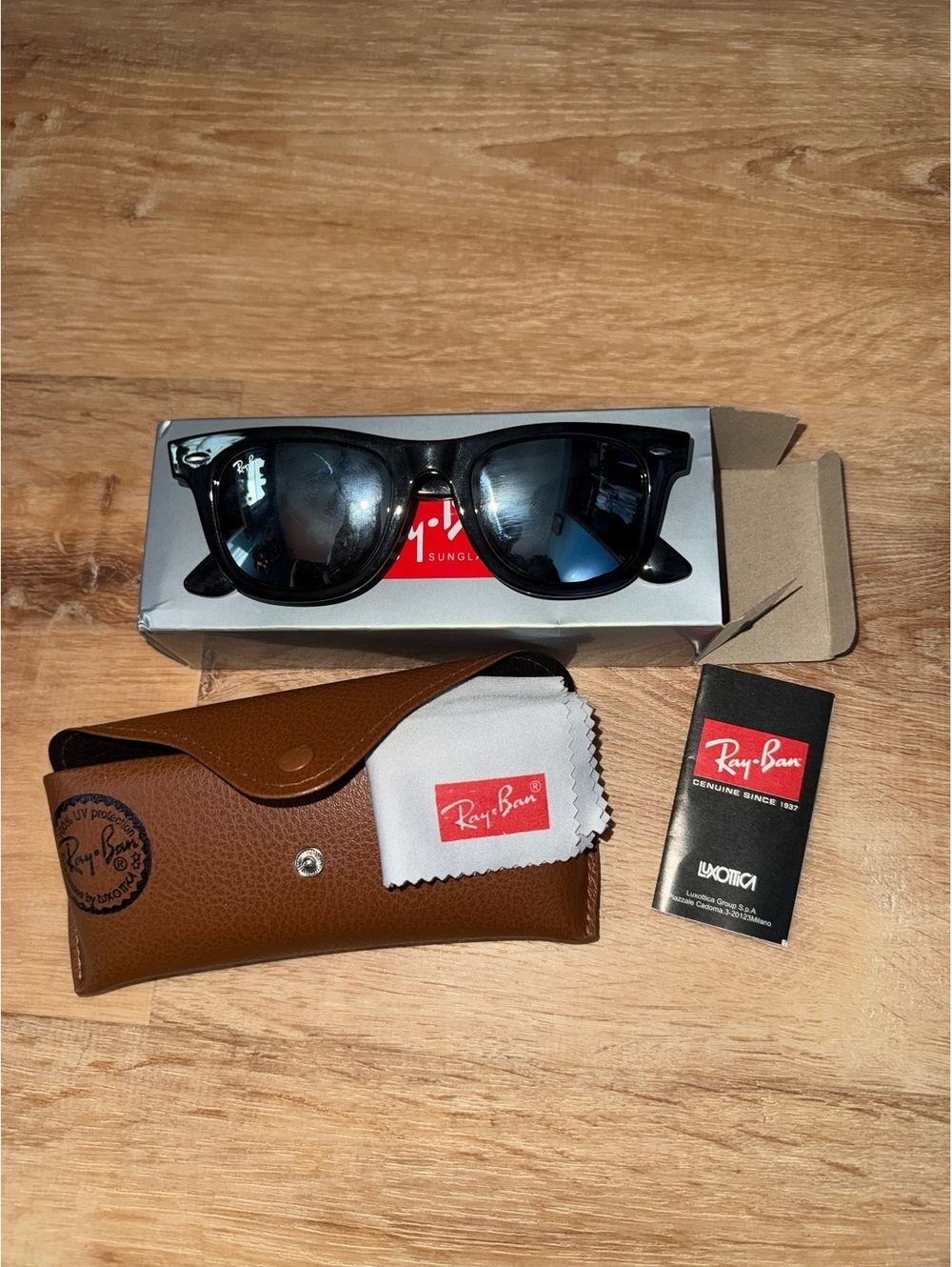Ray-Ban Wayfarer Black Sunglasses